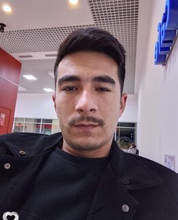 Али